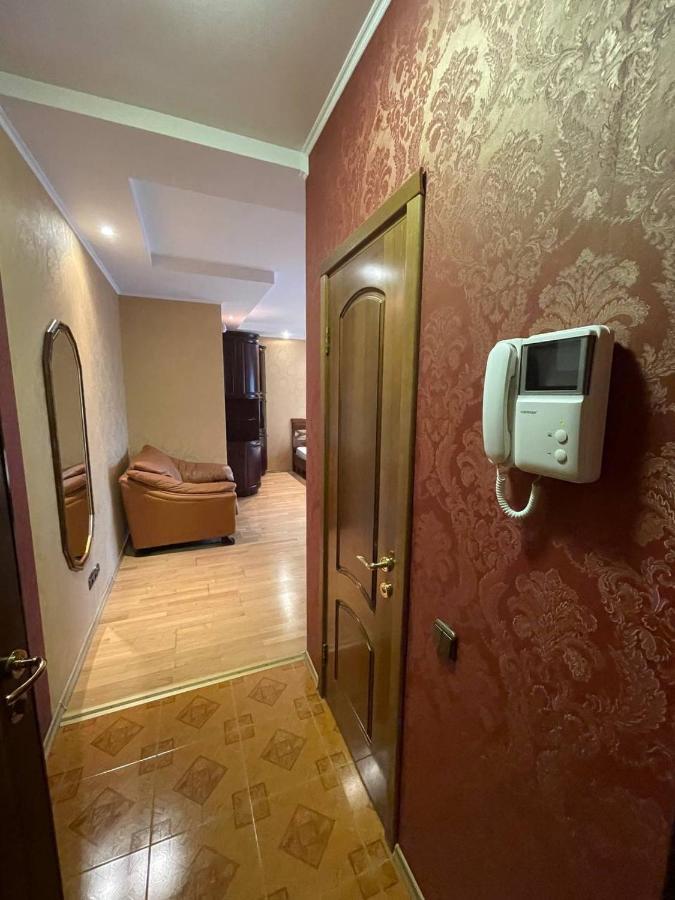 One Bedroom Kreschatik Str 4 Kyiv Exterior photo